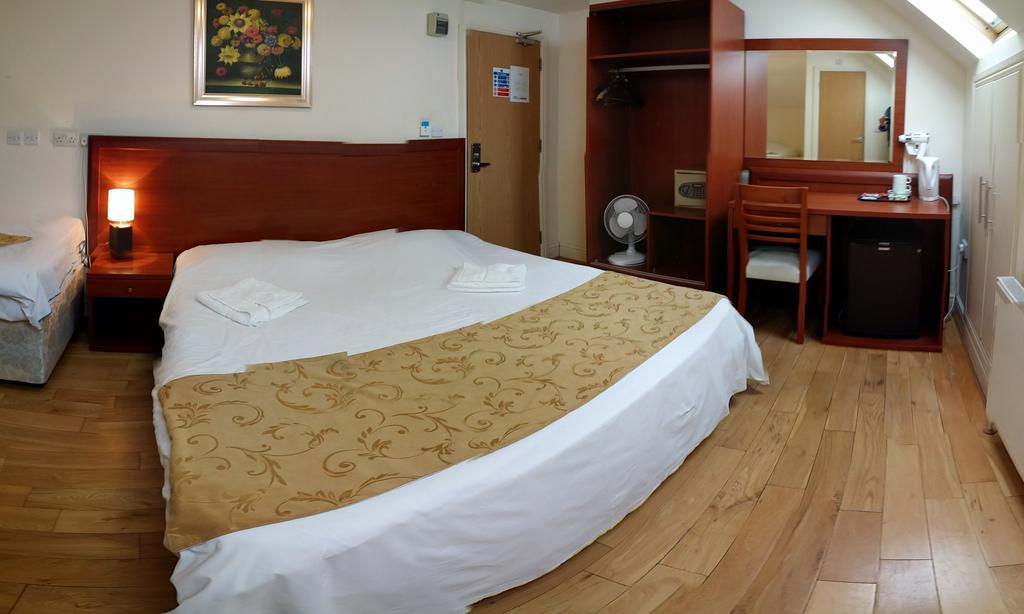 Corner House Hotel London Zimmer foto
